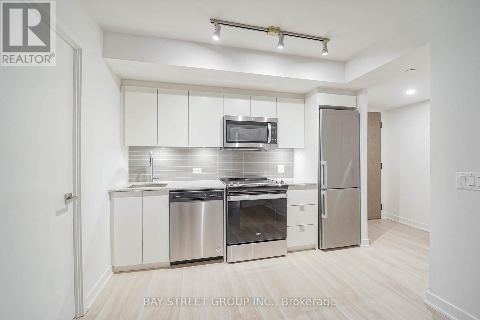 231 - 30 TRETTI WAY Image 15