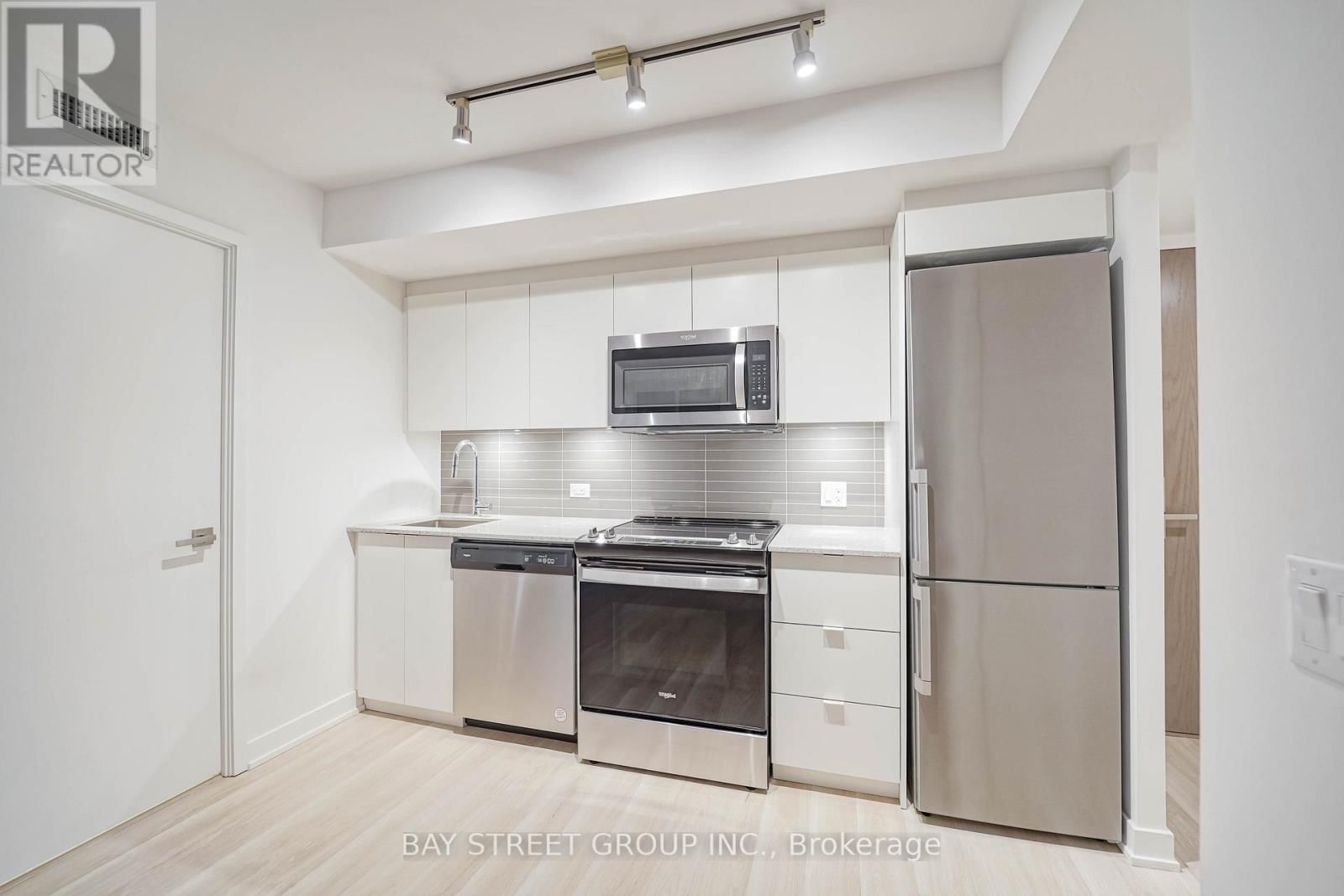 231 - 30 TRETTI WAY Image 19