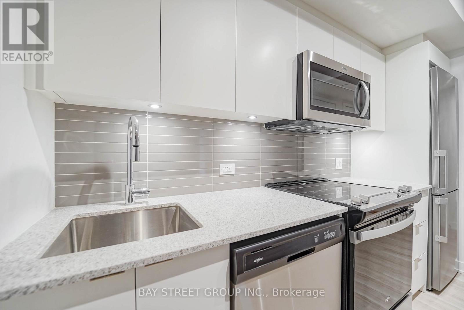 231 - 30 TRETTI WAY Image 20