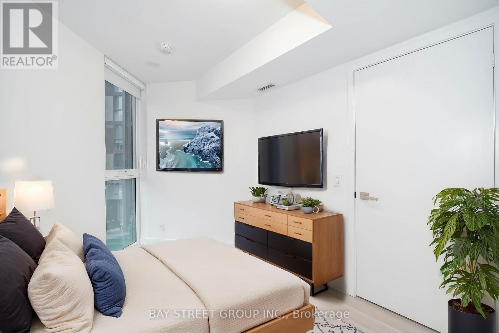 231 - 30 TRETTI WAY Image 30