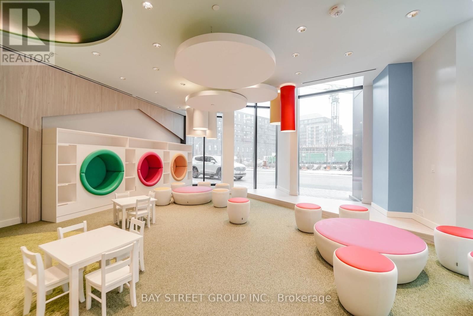 231 - 30 TRETTI WAY Image 8