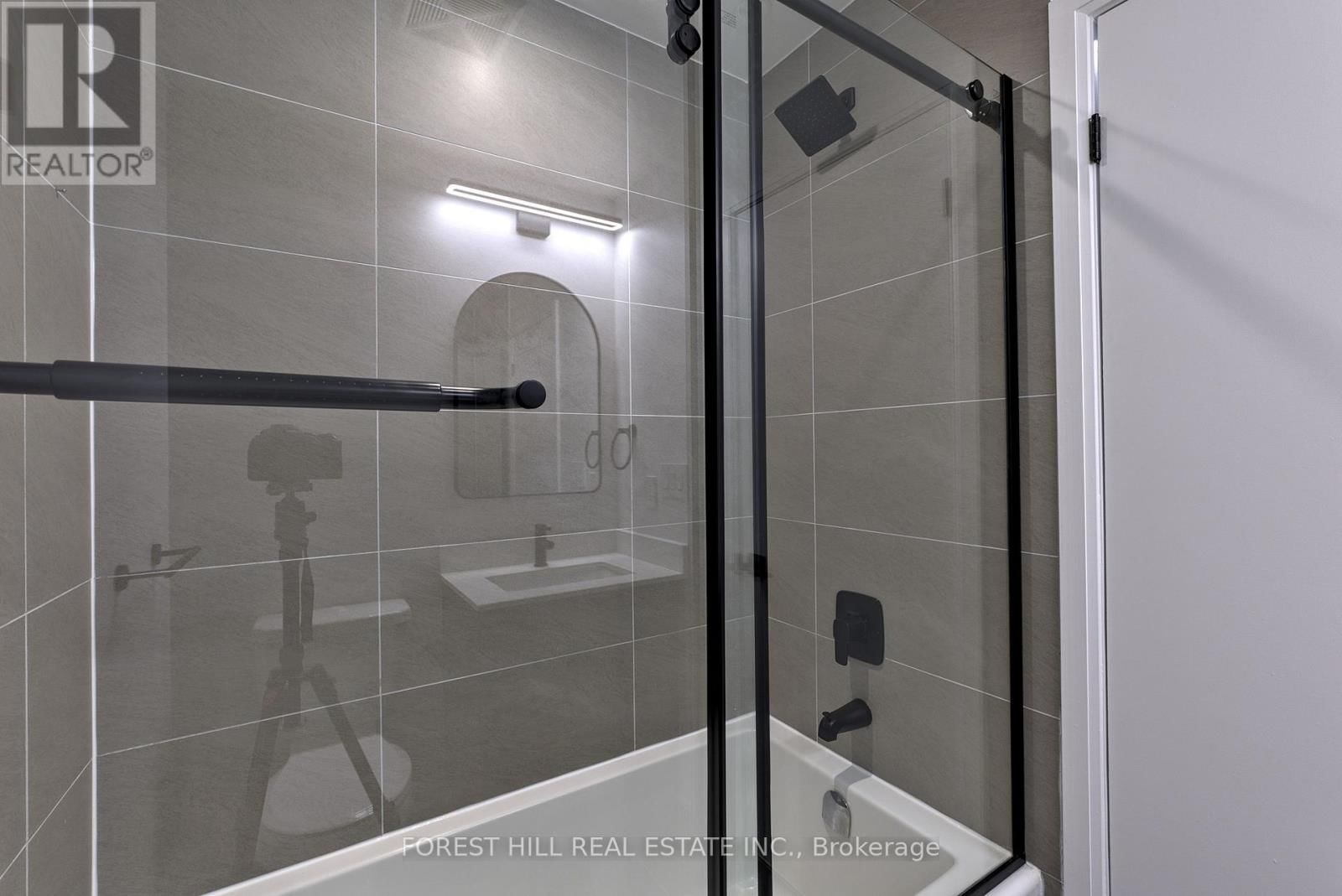 2502 - 11 BOGERT AVENUE Image 15