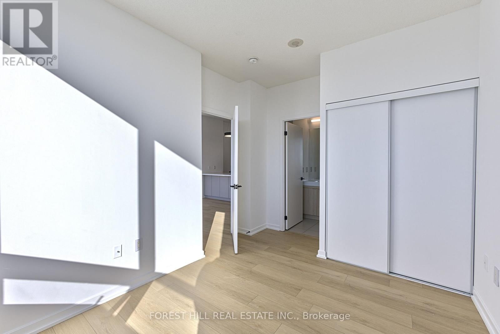 3506 - 70 FOREST MANOR ROAD Image 9