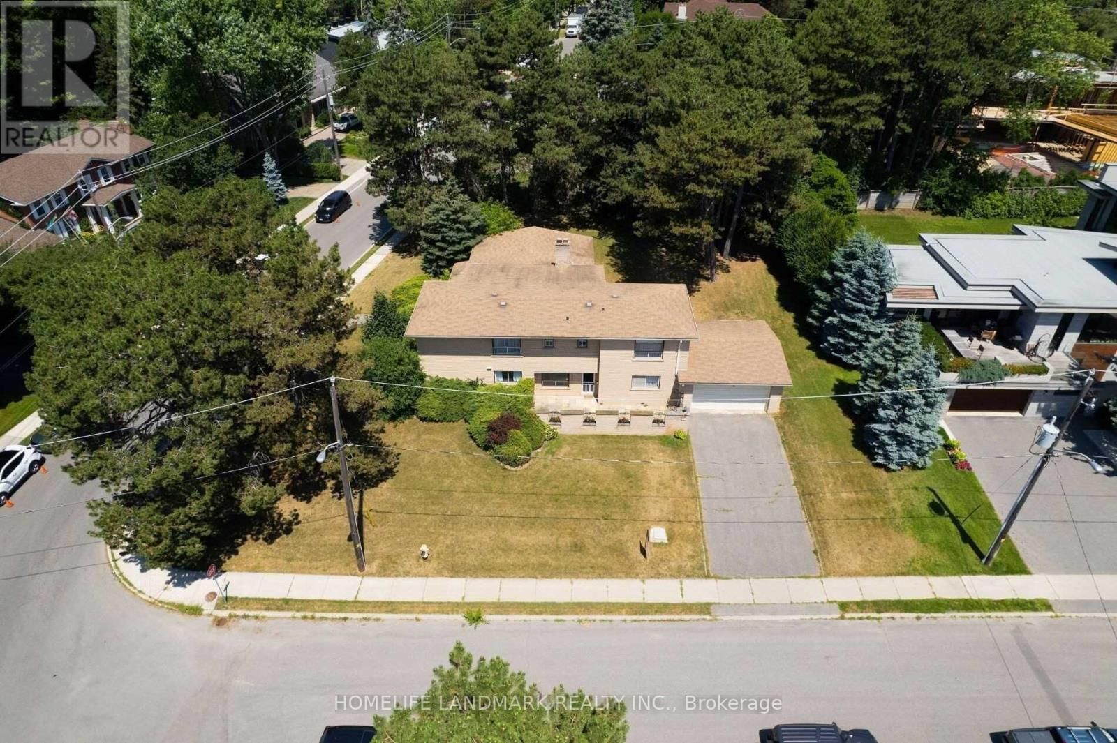 2 ROYAL OAK DRIVE Image 2