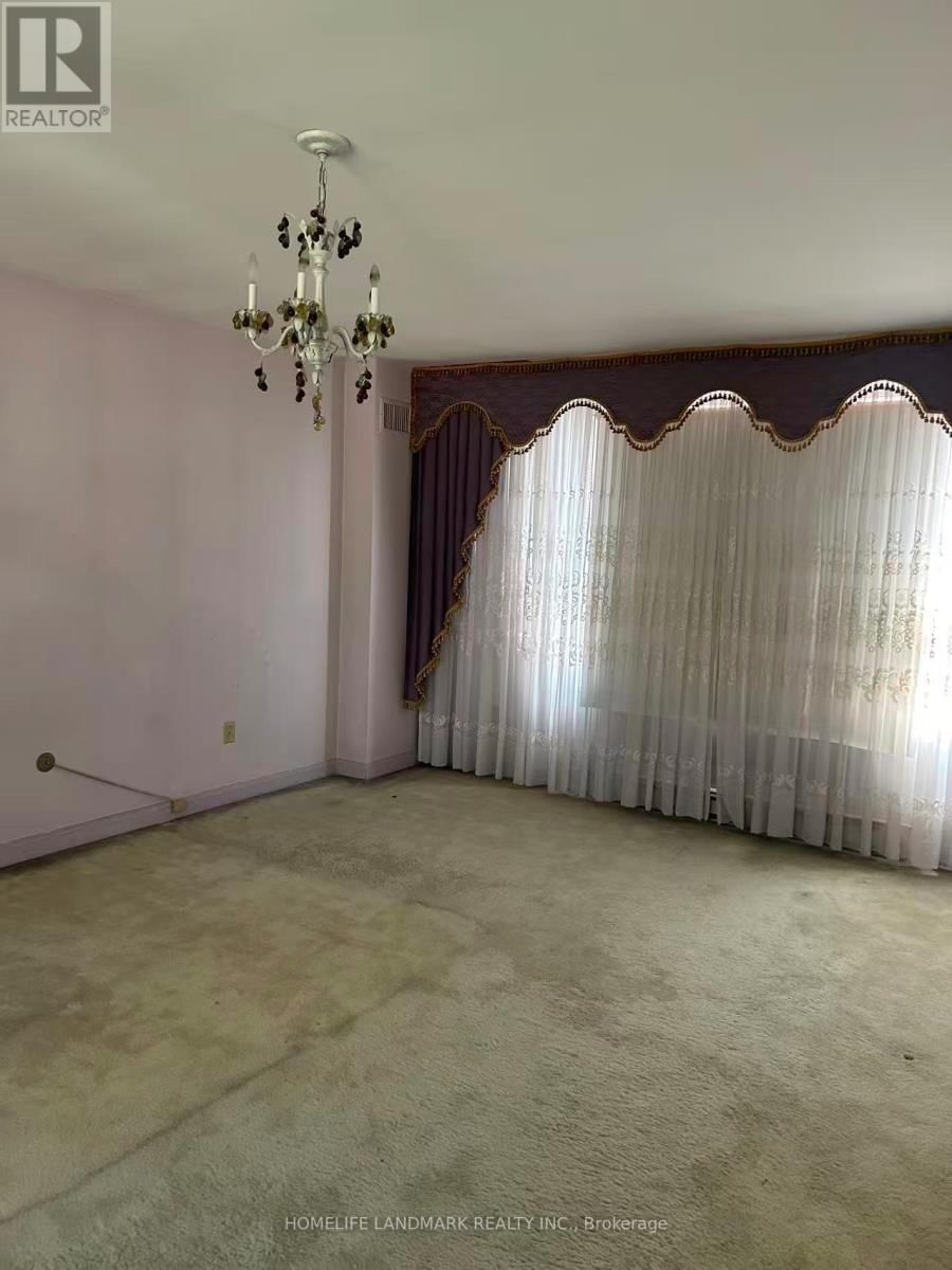 2 ROYAL OAK DRIVE Image 5