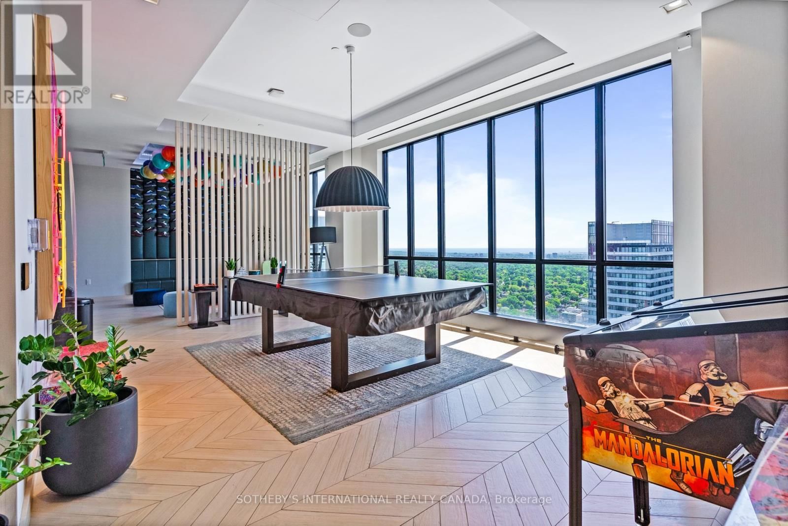 1601 - 200 REDPATH AVENUE Image 25