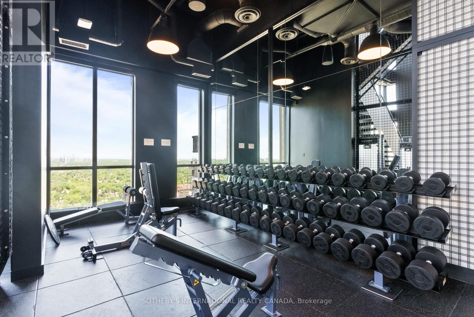 1601 - 200 REDPATH AVENUE Image 31