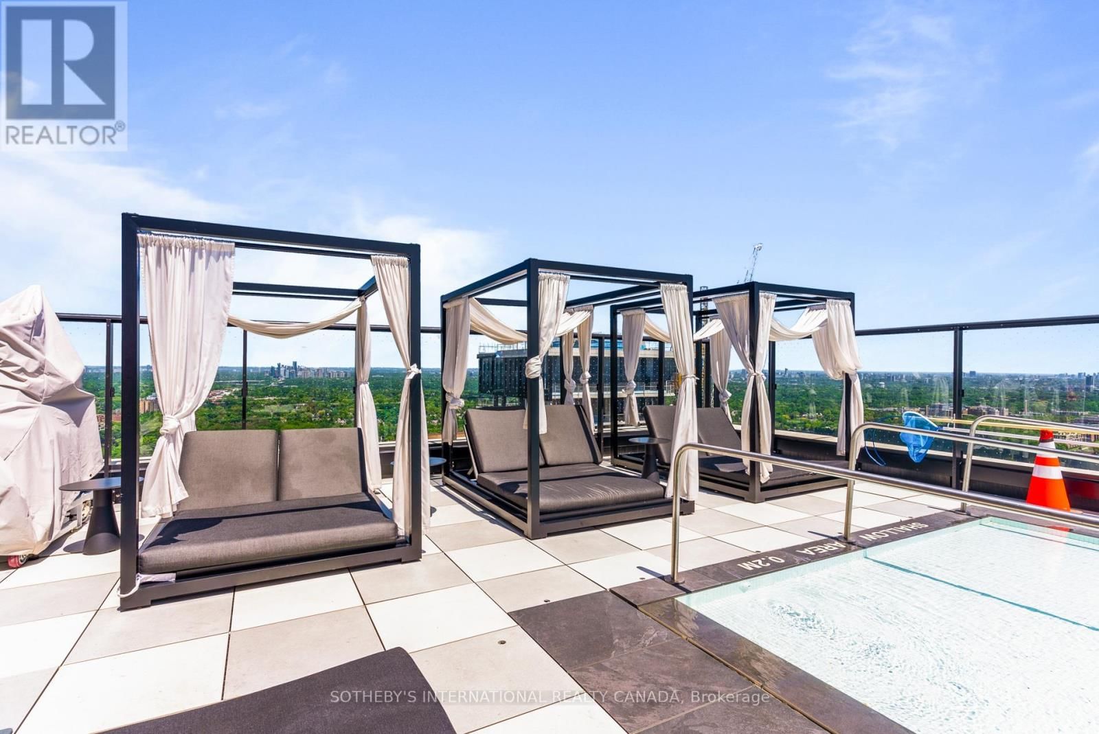 1601 - 200 REDPATH AVENUE Image 35