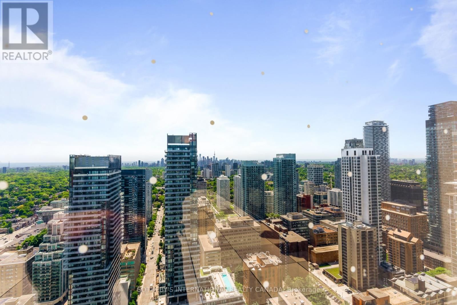 1601 - 200 REDPATH AVENUE Image 39