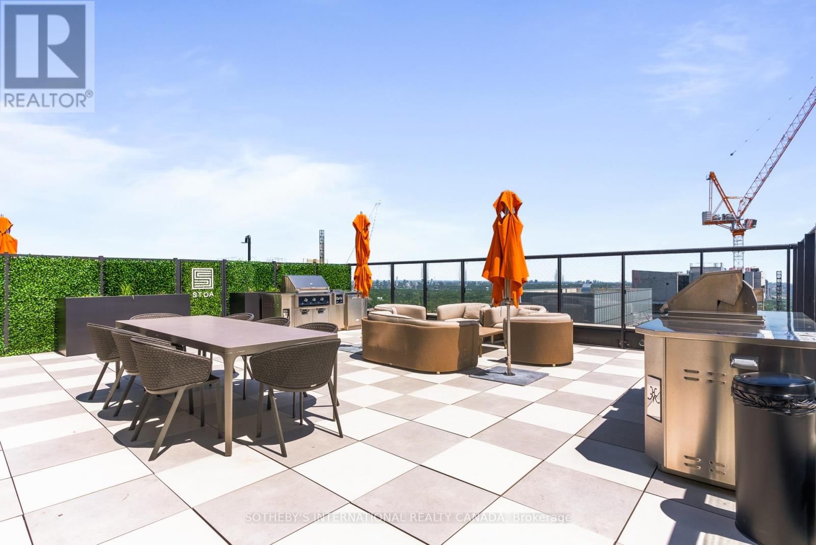 1605 - 200 REDPATH AVENUE Image 39