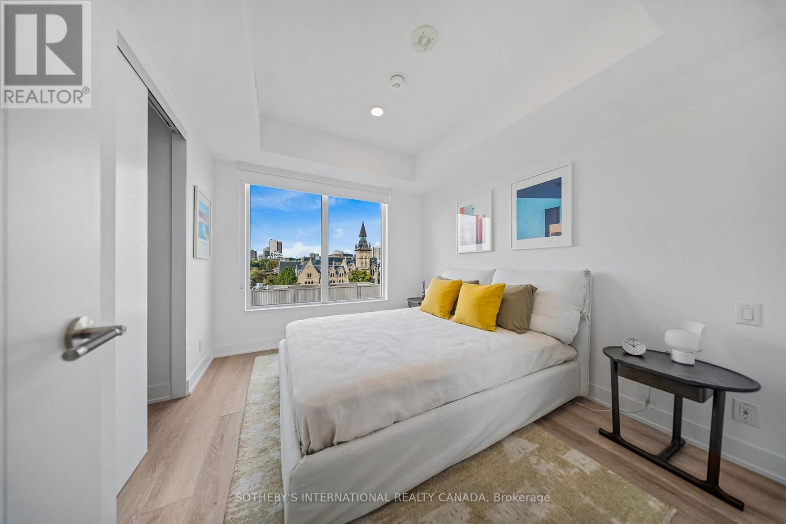 414 - 484 SPADINA AVENUE Image 14