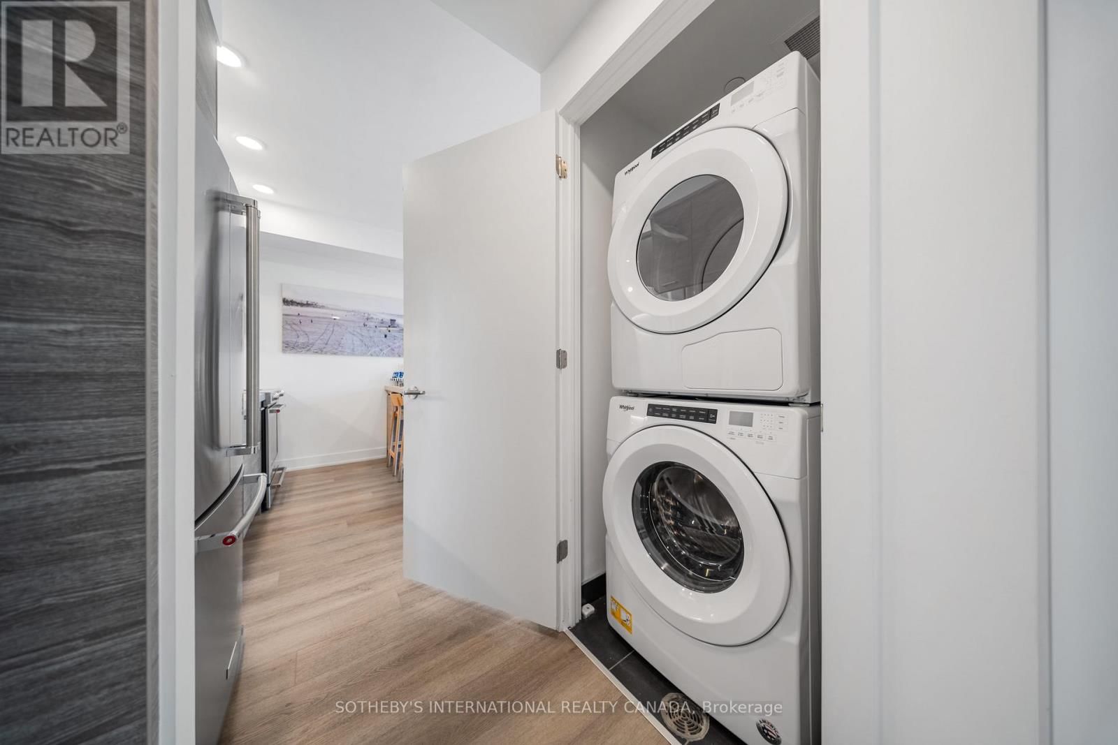 414 - 484 SPADINA AVENUE Image 18