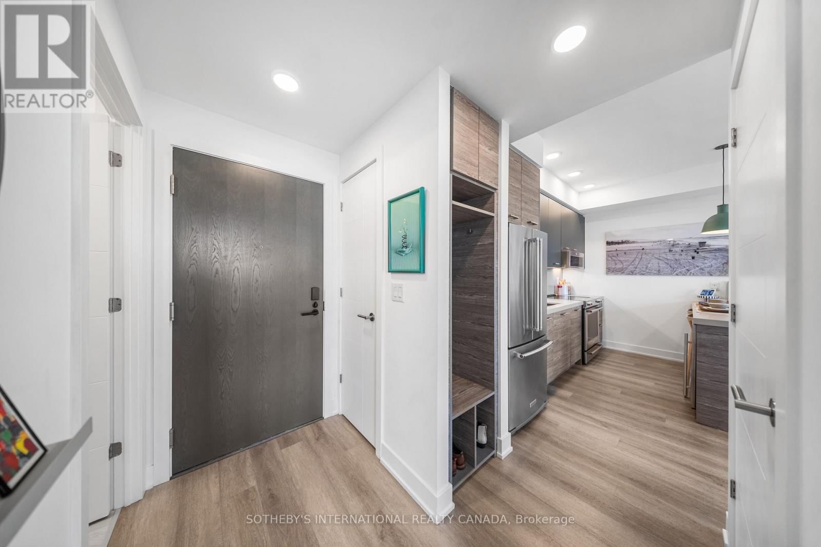 414 - 484 SPADINA AVENUE Image 2