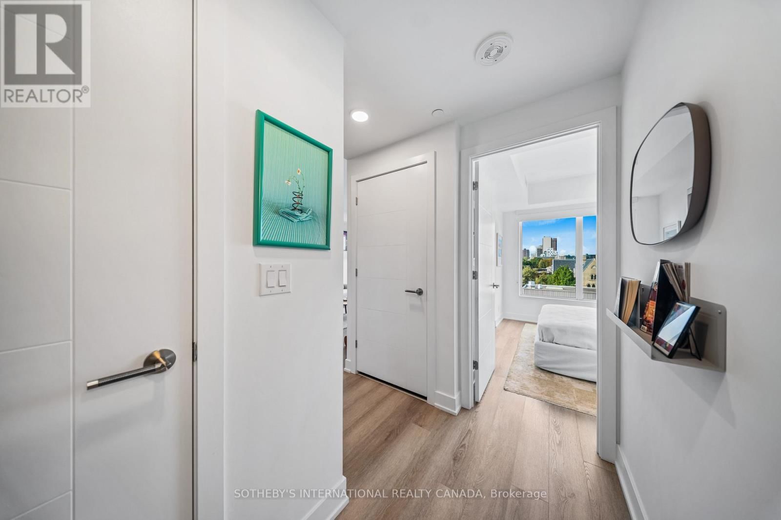 414 - 484 SPADINA AVENUE Image 3