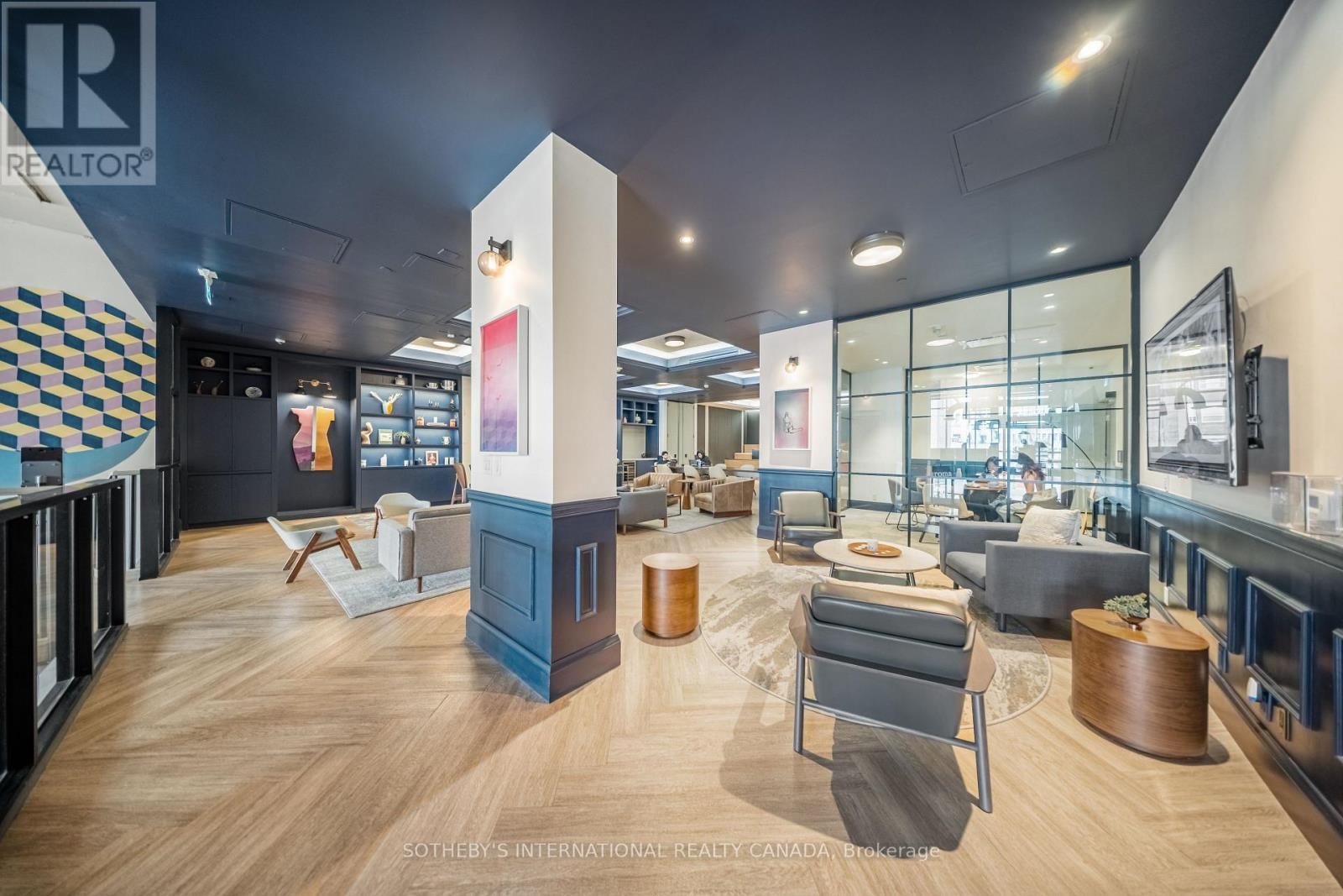 414 - 484 SPADINA AVENUE Image 31