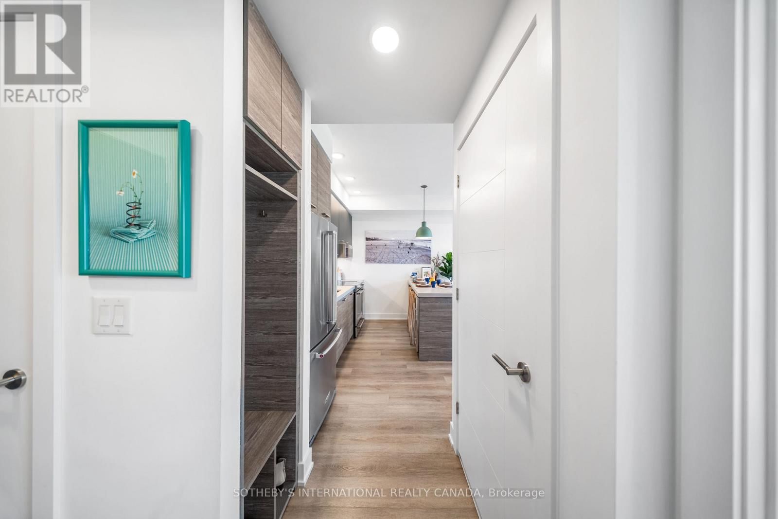 414 - 484 SPADINA AVENUE Image 4