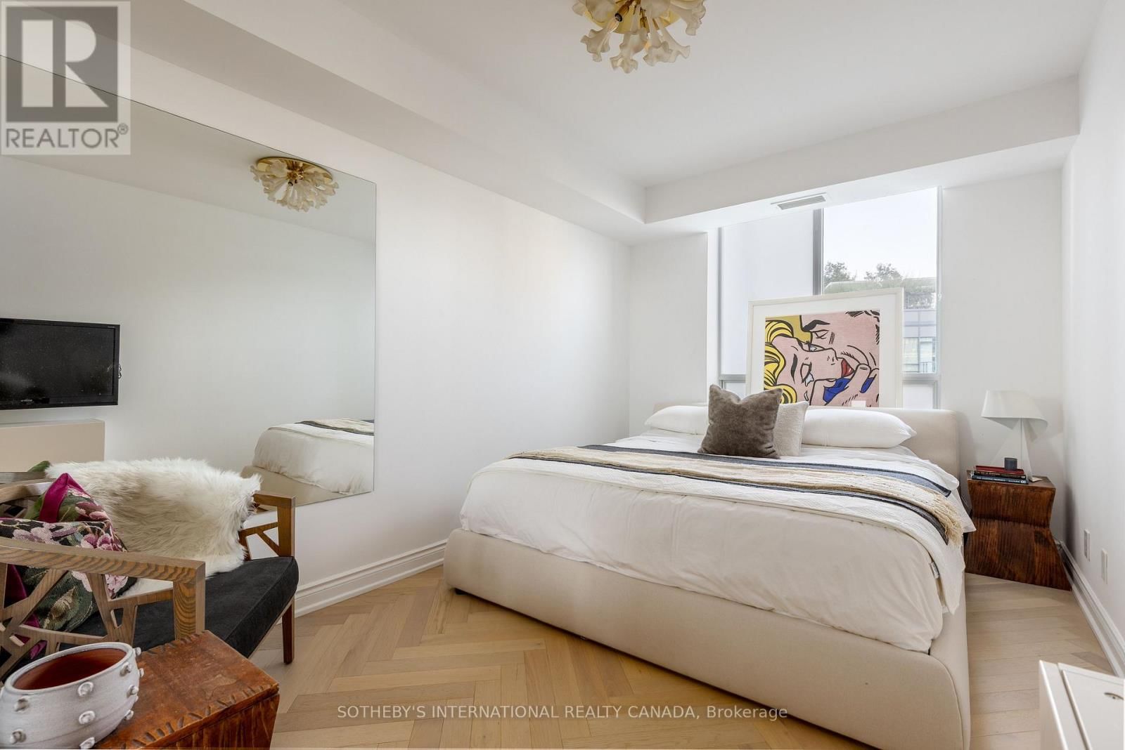 801 - 20 COLLIER STREET Image 15