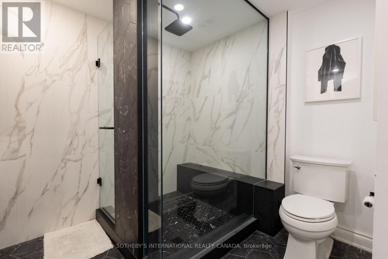 801 - 20 COLLIER STREET Image 19