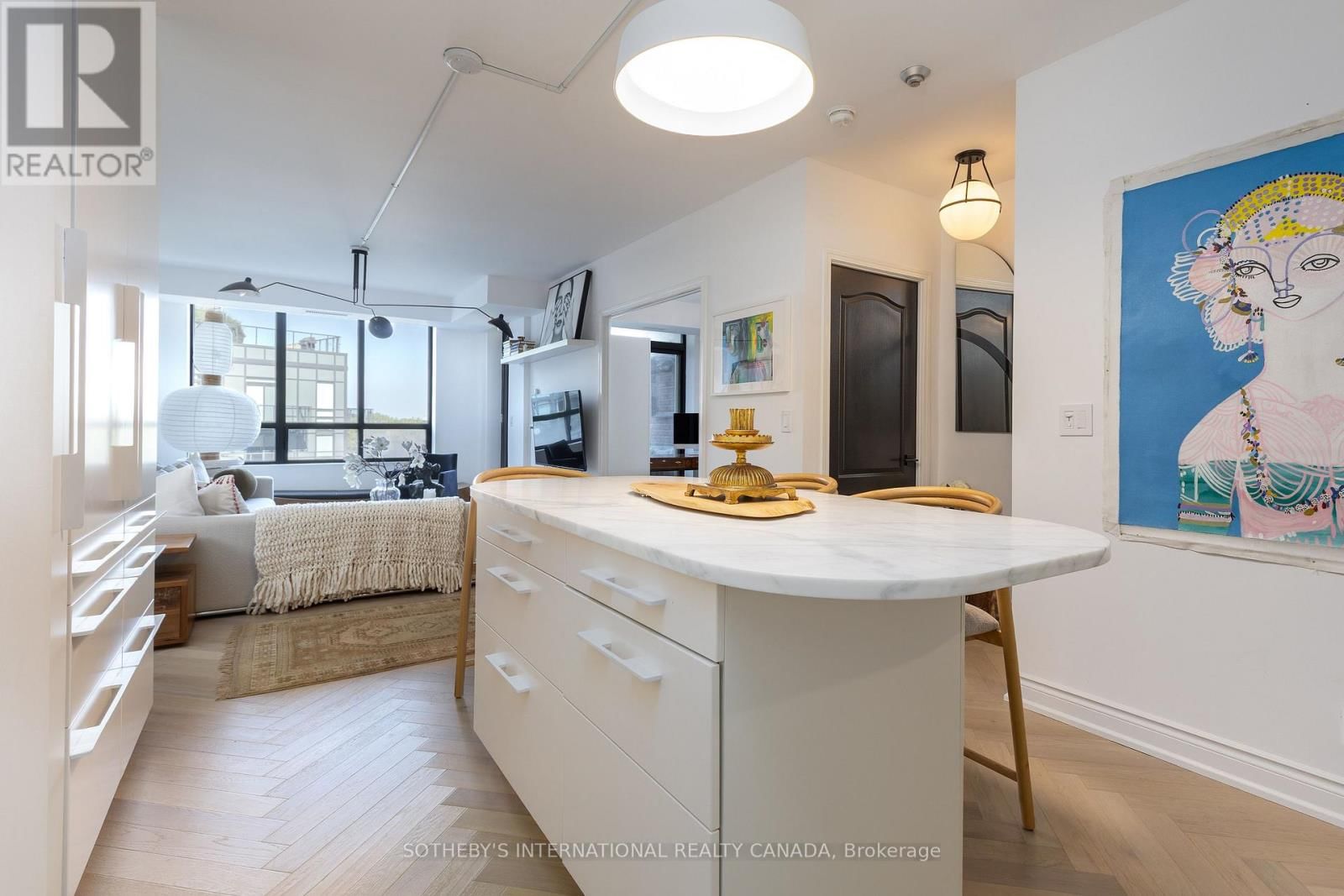 801 - 20 COLLIER STREET Image 6