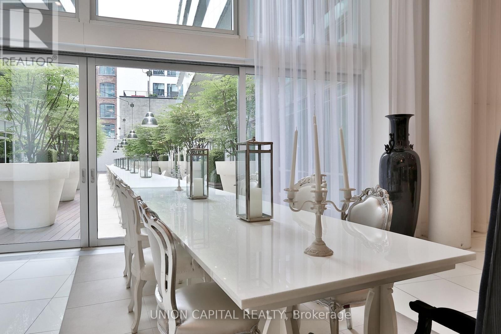 504 - 75 PORTLAND STREET Image 42