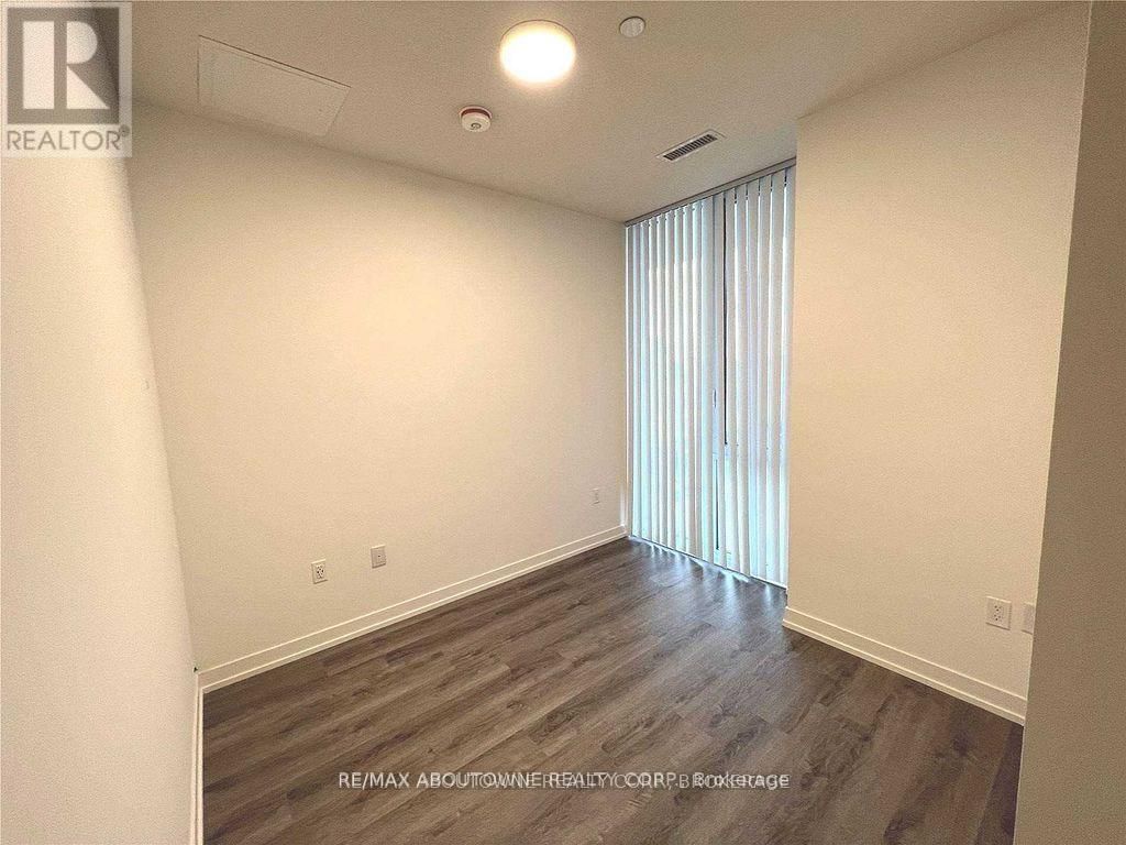 1105 - 138 DOWNES STREET Image 5