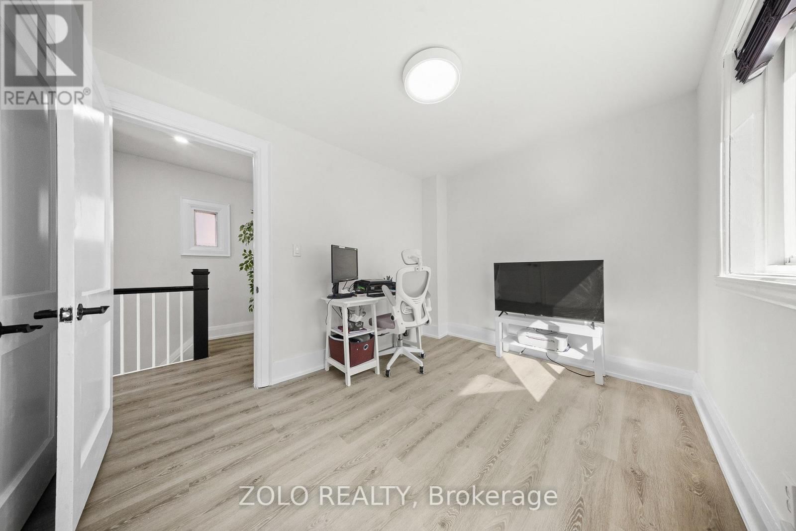 163 CEDRIC AVENUE Image 21