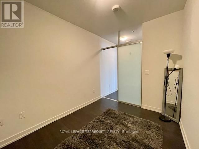 PH101 - 426 UNIVERSITY AVENUE Image 30