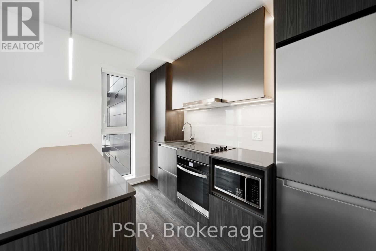 1706 - 70 ORDNANCE STREET Image 3