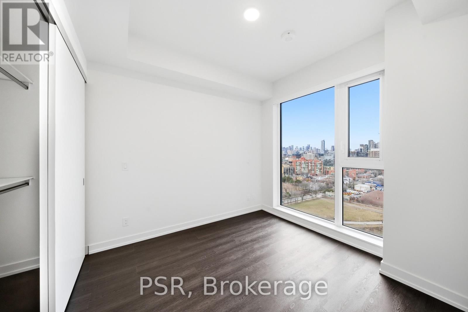 1706 - 70 ORDNANCE STREET Image 8