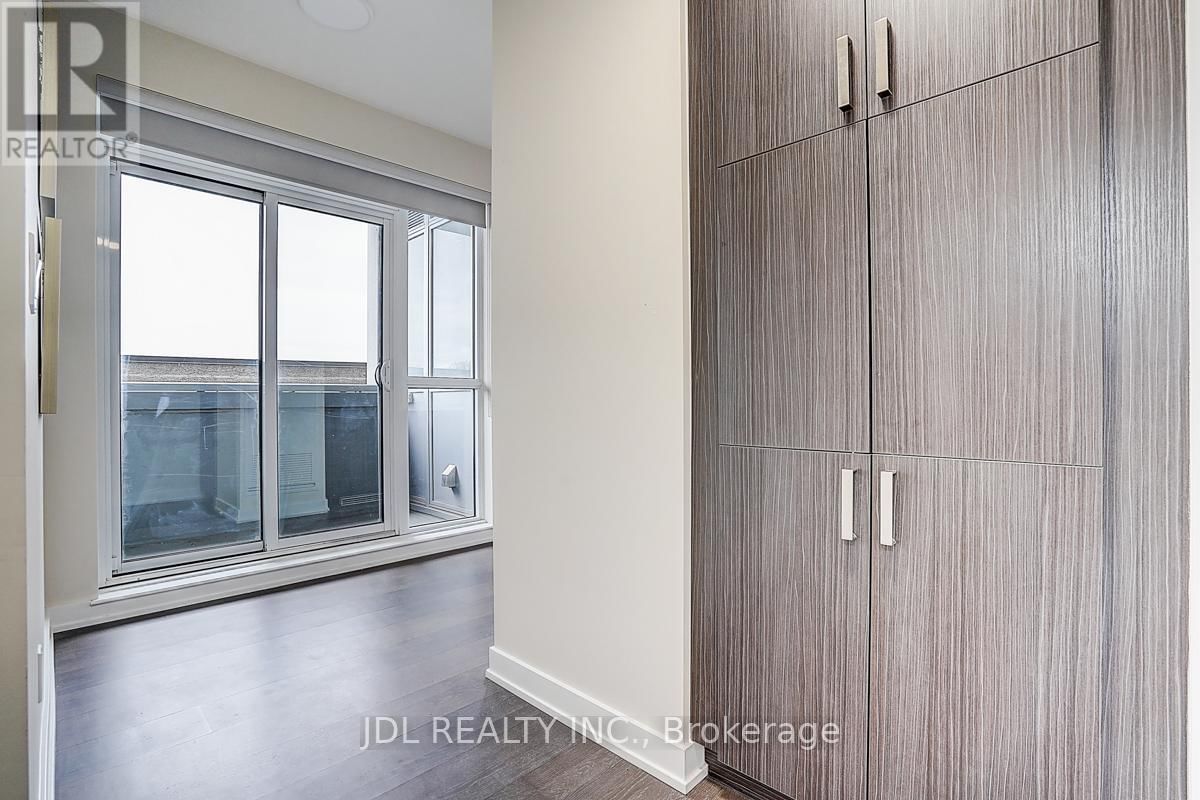 315 - 501 ST. CLAIR AVENUE WEST Image 10