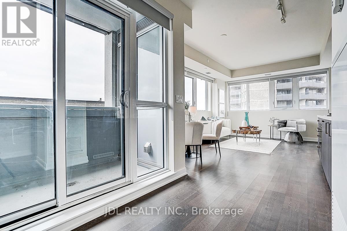 315 - 501 ST. CLAIR AVENUE WEST Image 13