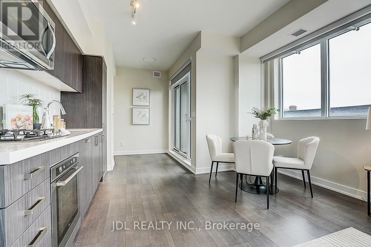 315 - 501 ST. CLAIR AVENUE WEST Image 21