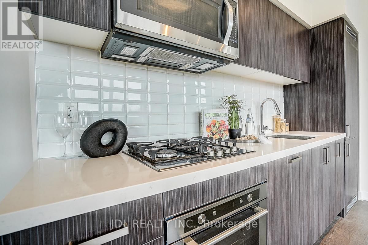 315 - 501 ST. CLAIR AVENUE WEST Image 23