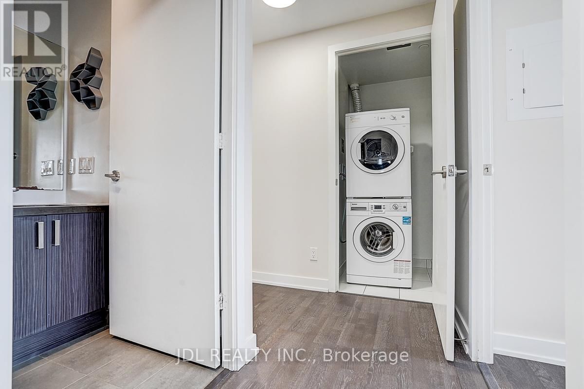 315 - 501 ST. CLAIR AVENUE WEST Image 30