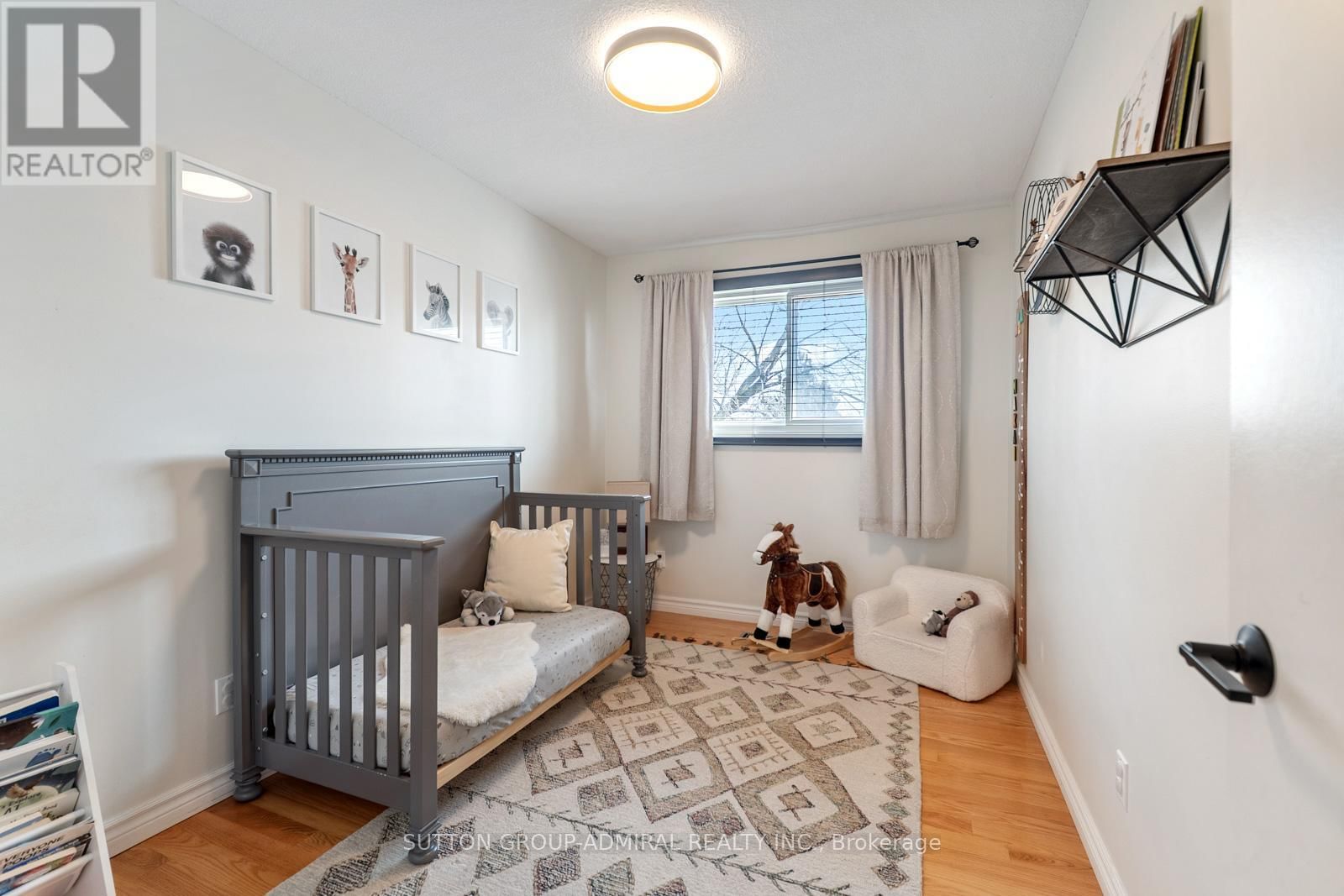 19 MENTOR BOULEVARD Image 25