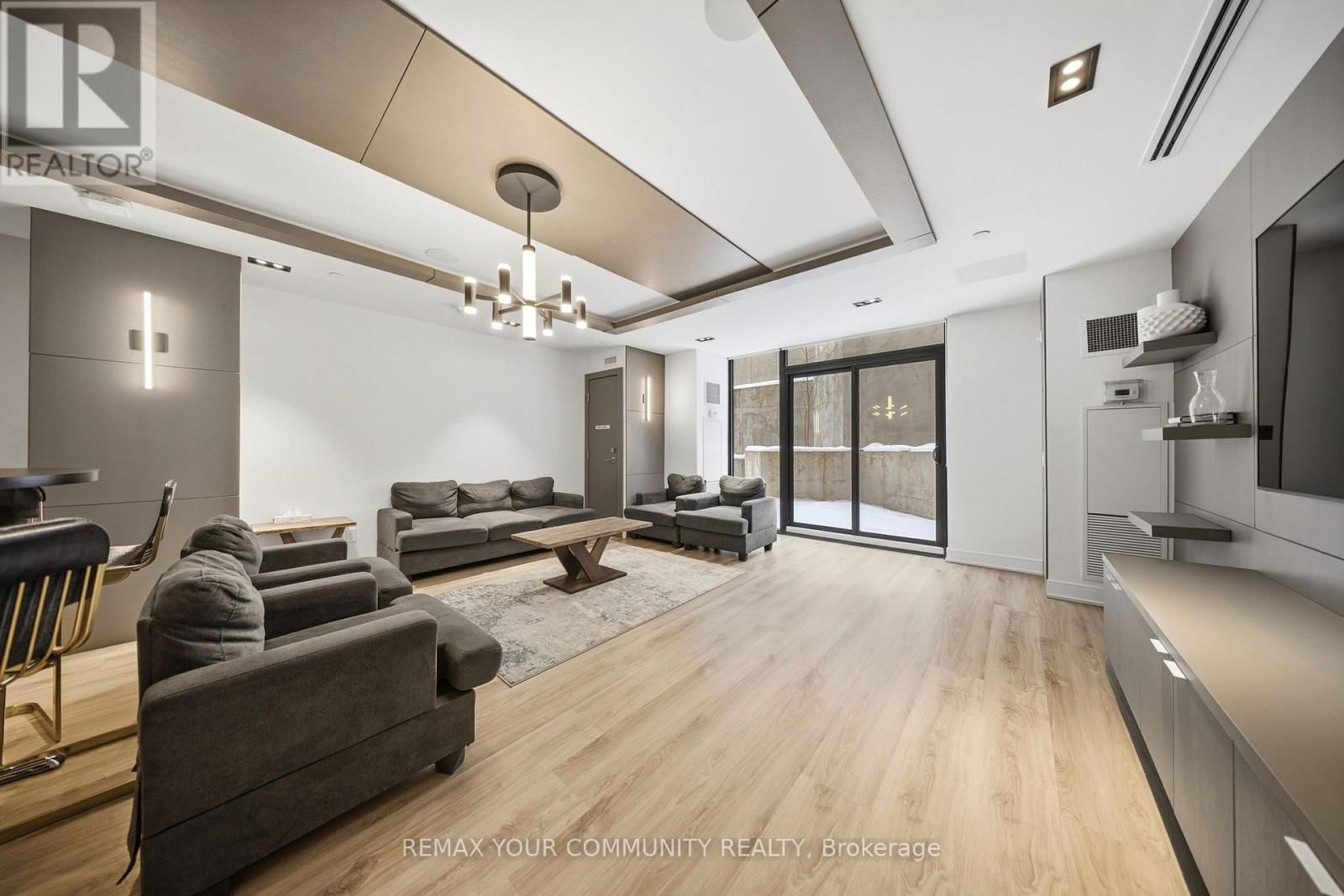 515 - 840 ST CLAIR AVENUE WEST Image 34