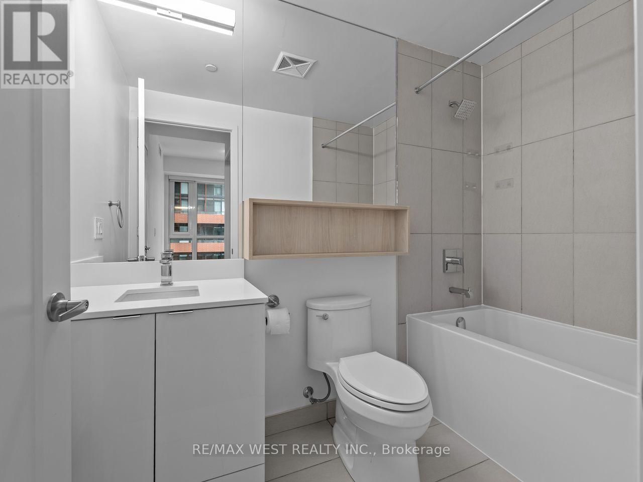 971W - 135 LOWER SHERBOURNE STREET Image 19