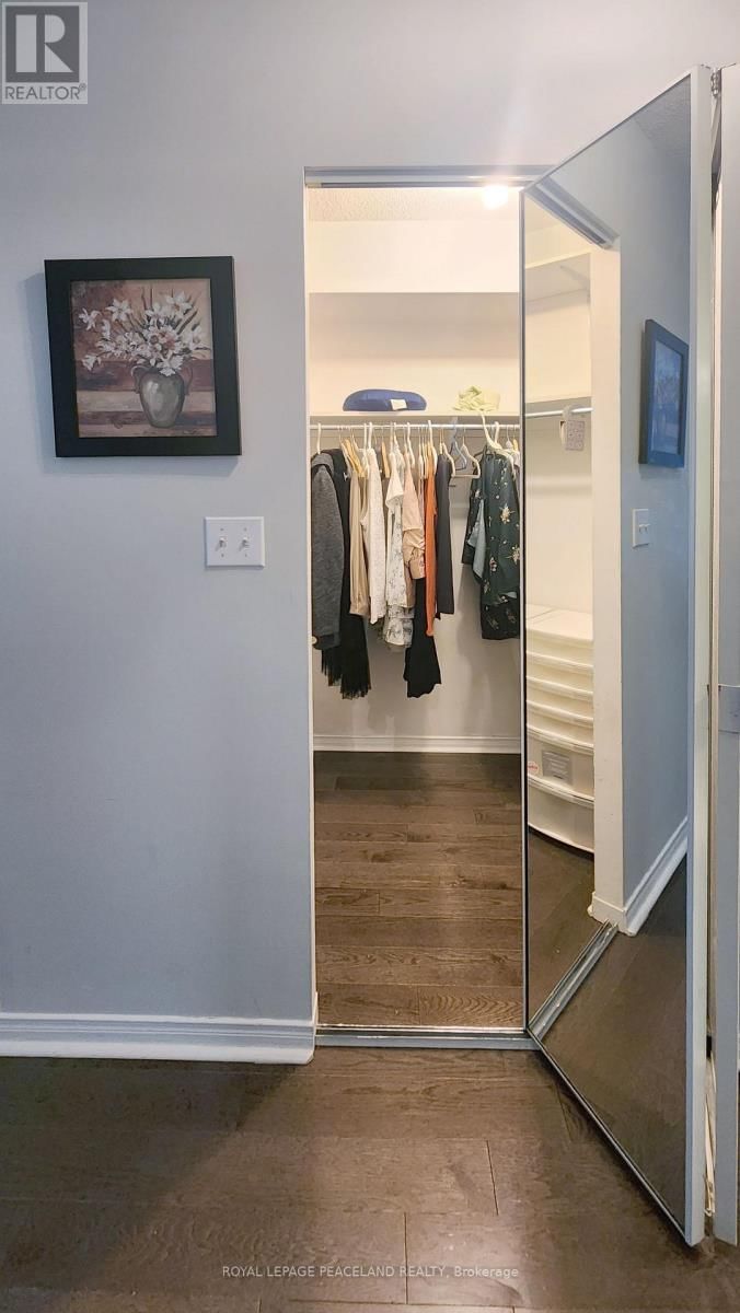 409 - 18 PEMBERTON AVENUE Image 23