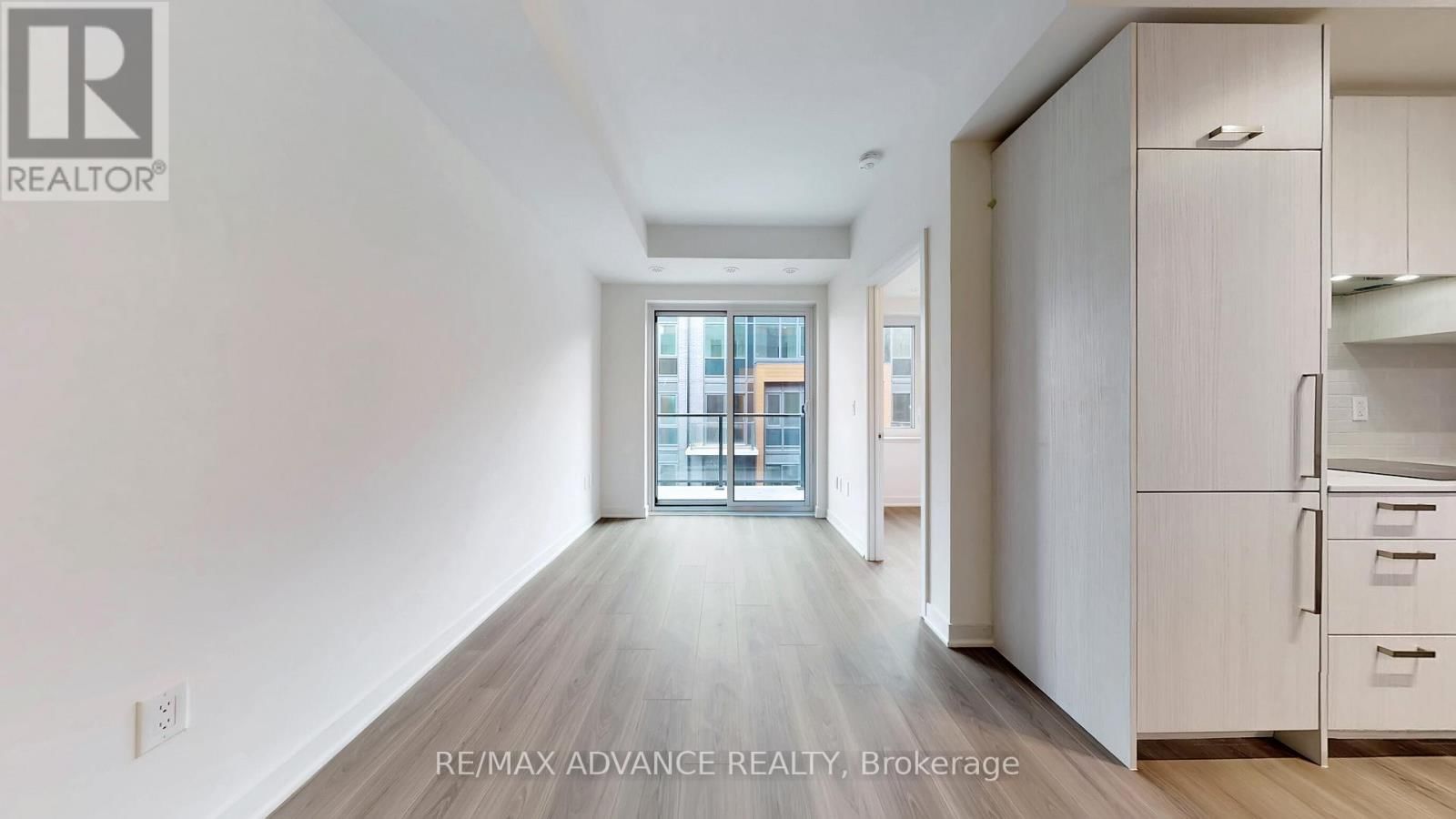 36 - 73 CURLEW DRIVE Image 12