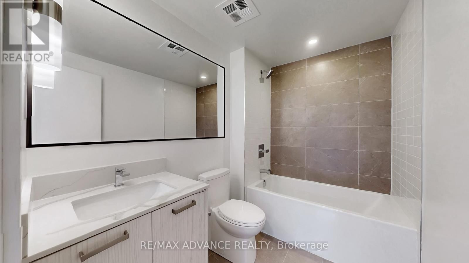 36 - 73 CURLEW DRIVE Image 26