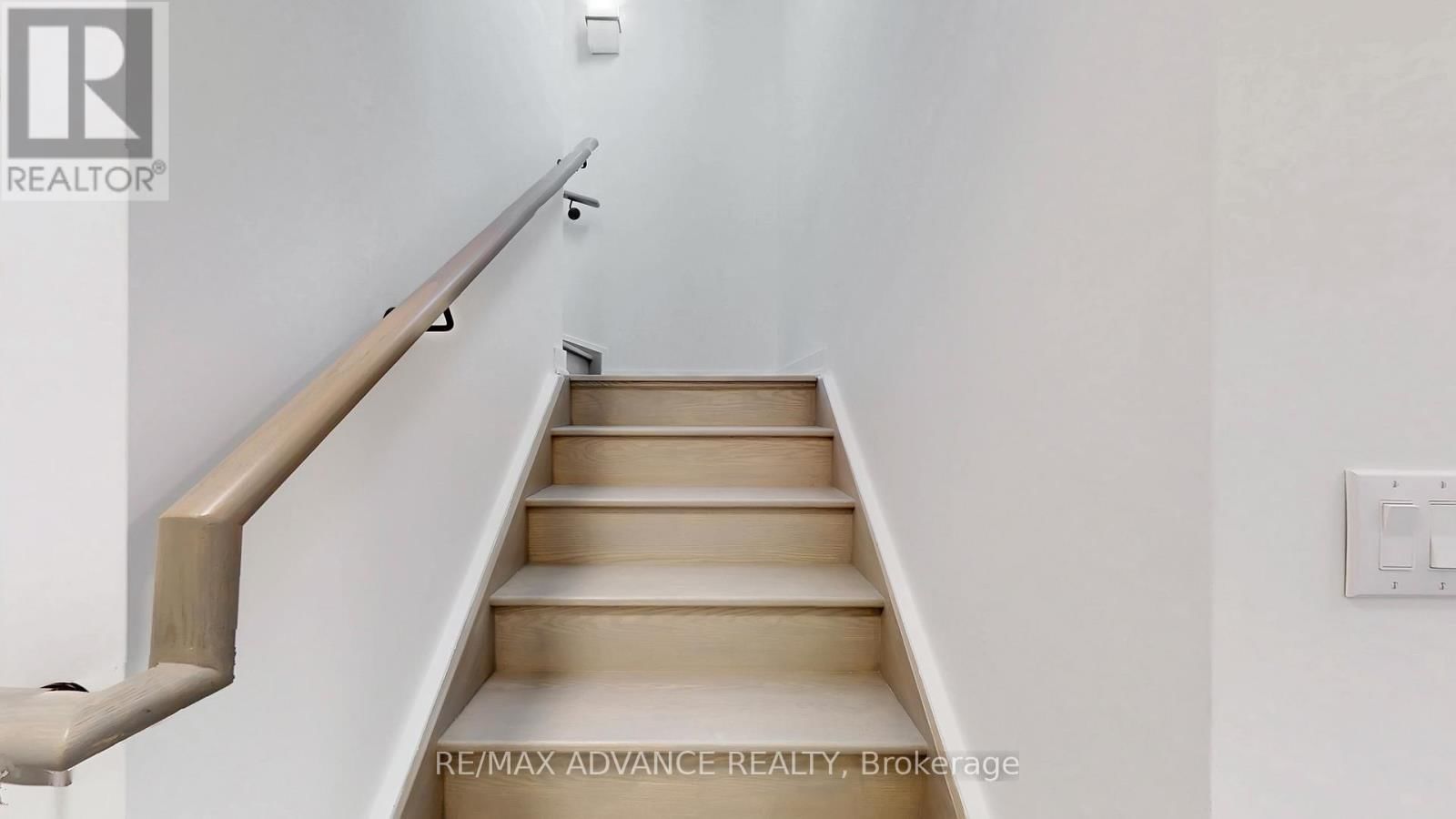 36 - 73 CURLEW DRIVE Image 35