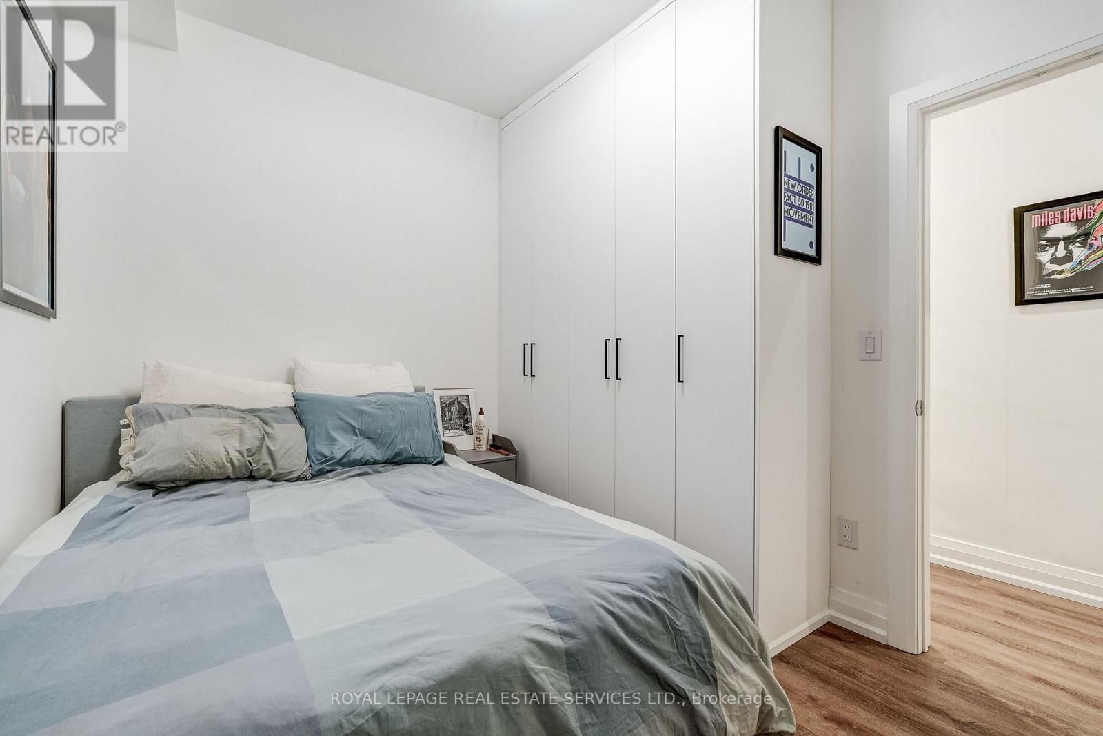 1 - 1084 COLLEGE STREET Image 14