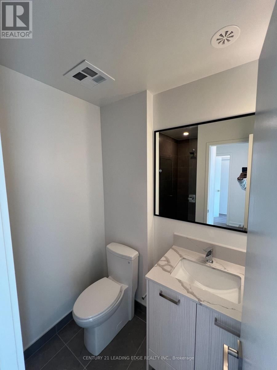 205 - 65 CURLEW DRIVE Image 14