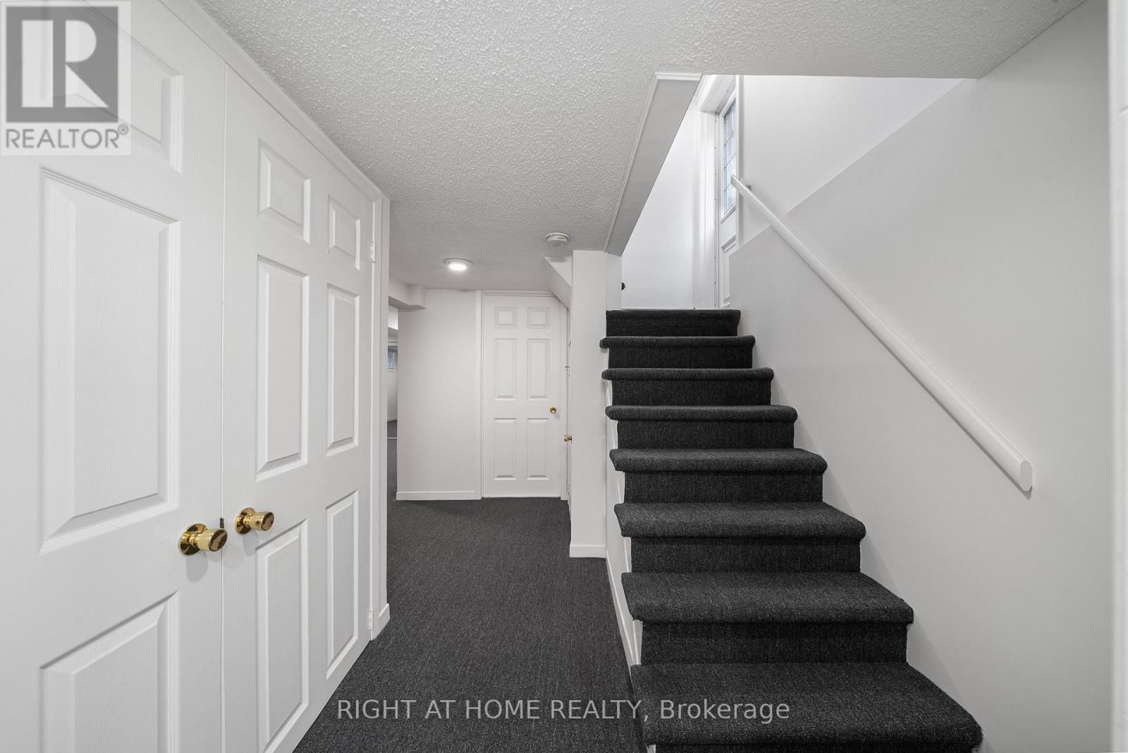 113 EASTBOURNE AVENUE Image 33