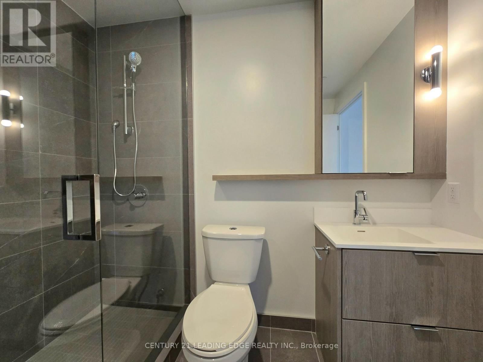 702 - 625 SHEPPARD AVENUE EAST Image 15