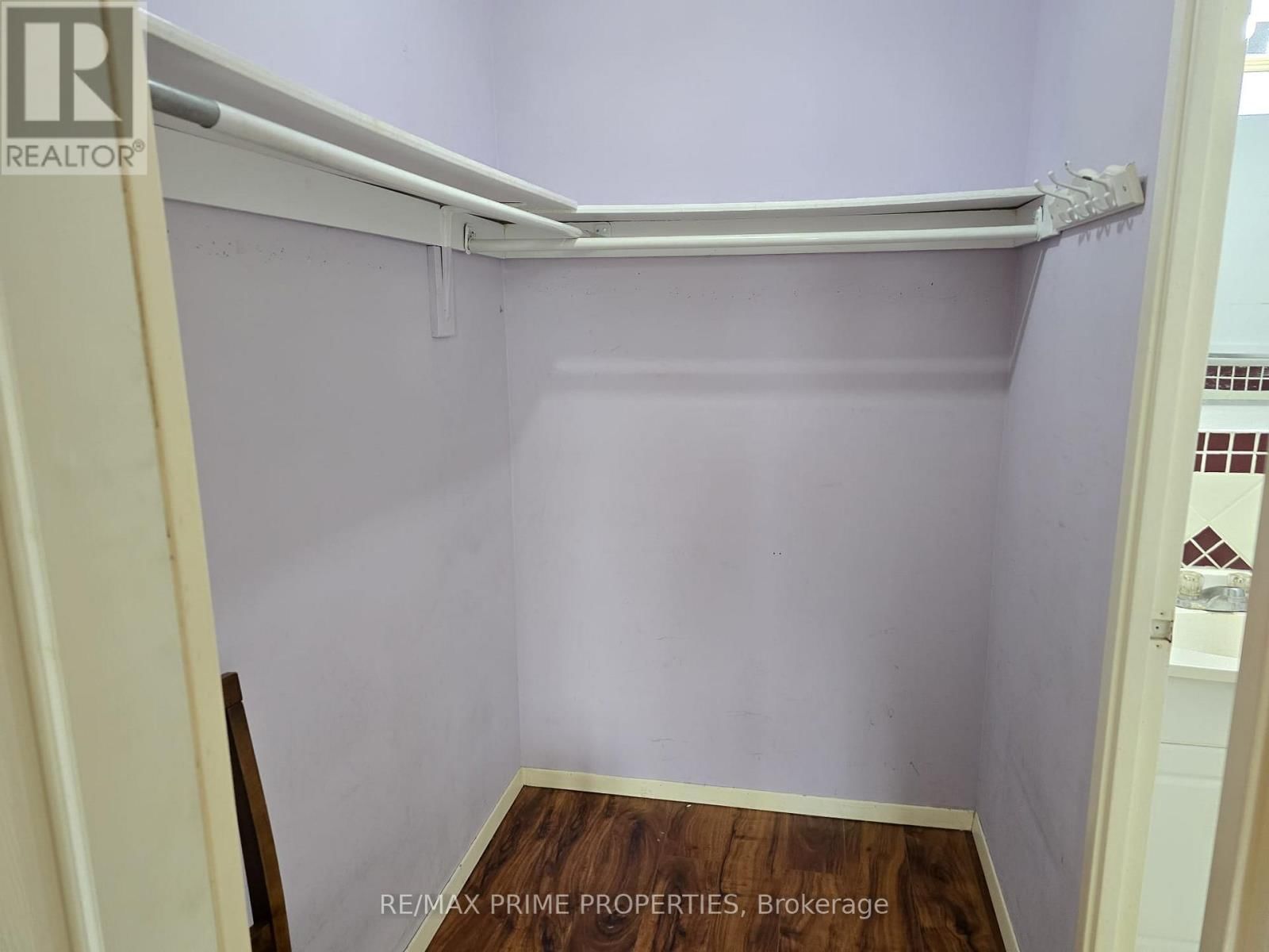 #214 - 10 SUNRISE AVENUE Image 10