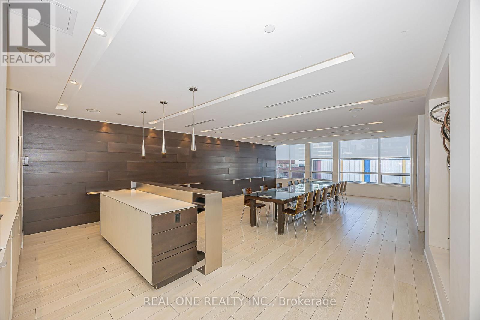 1206 - 170 SUMACH STREET Image 38