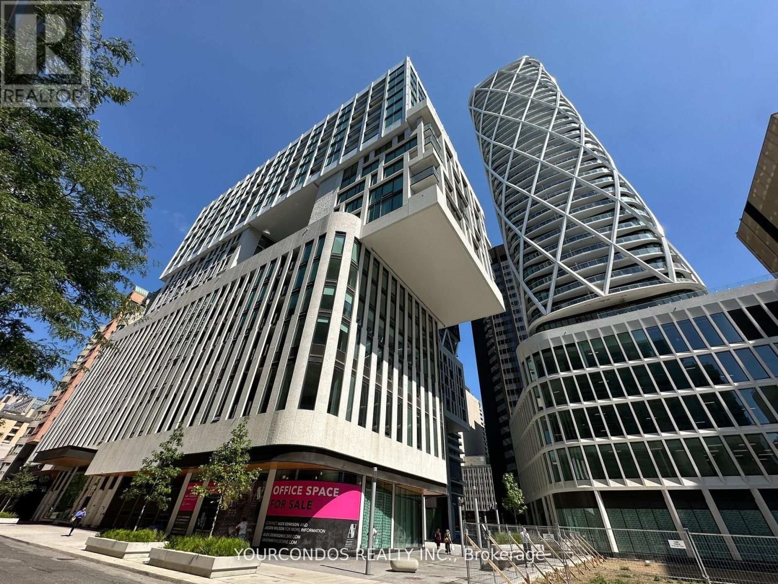 1518 - 121 ST PATRICK STREET Image 1