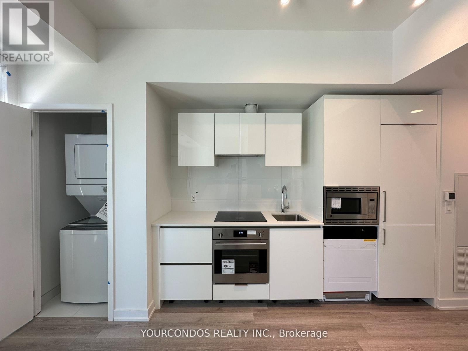 1518 - 121 ST PATRICK STREET Image 4