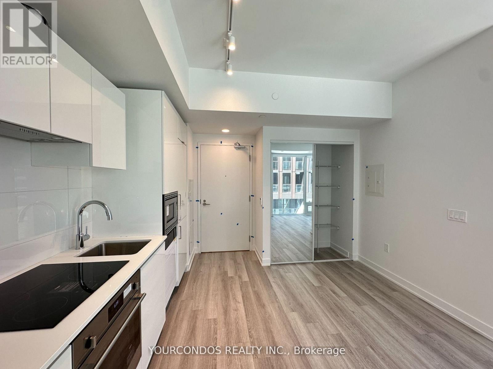 1518 - 121 ST PATRICK STREET Image 5